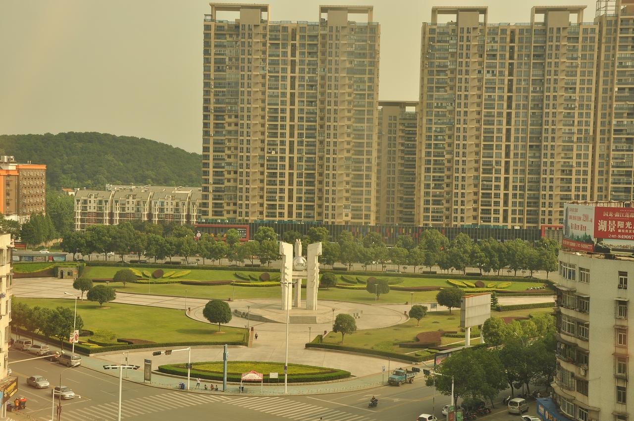 City Comfort Inn Wuhan Caidian Square מראה חיצוני תמונה