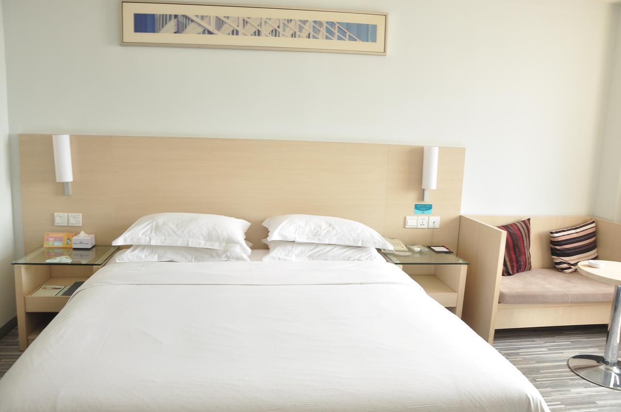 City Comfort Inn Wuhan Caidian Square מראה חיצוני תמונה