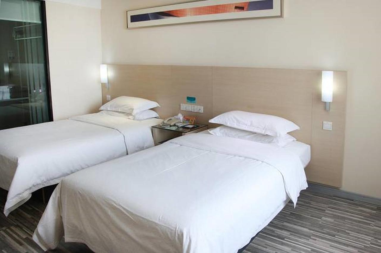 City Comfort Inn Wuhan Caidian Square מראה חיצוני תמונה